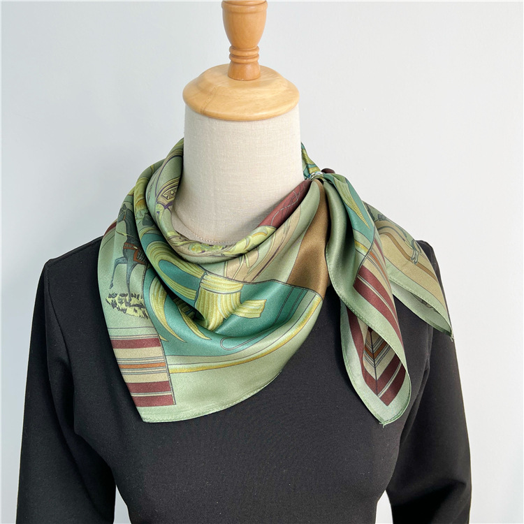 Small Mulberry Silk Scarf 65CM - Luxury Bags Green avis et prix