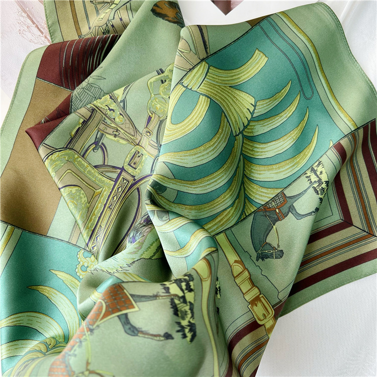 Small Mulberry Silk Scarf 65CM - Luxury Bags Green avis et prix