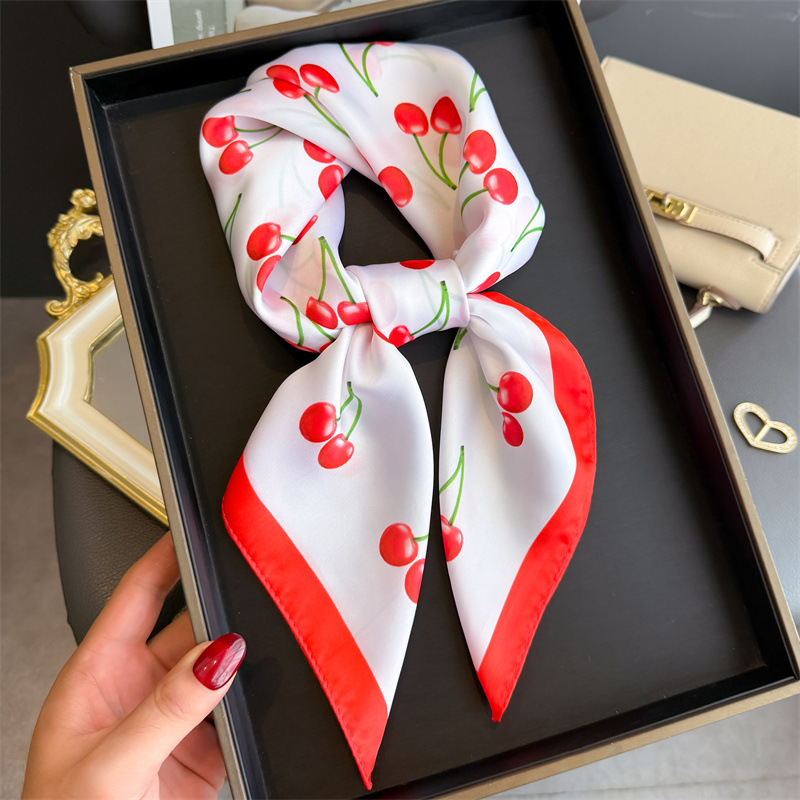 Luxury Square Satin Scarf Wome - Luxury Bags Expensive avis et prix